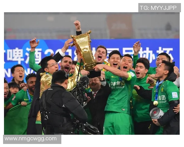 国安与上港首发阵容揭晓谁能在这场对决中占据上风